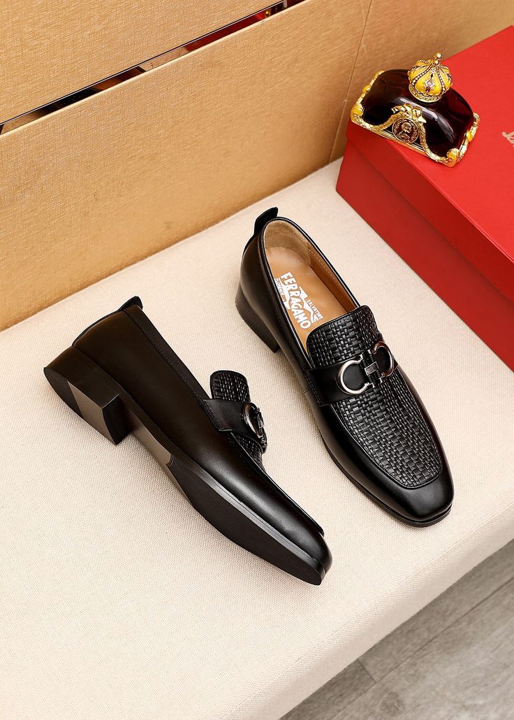 WOVEN LOAFERS – The Celeb Store